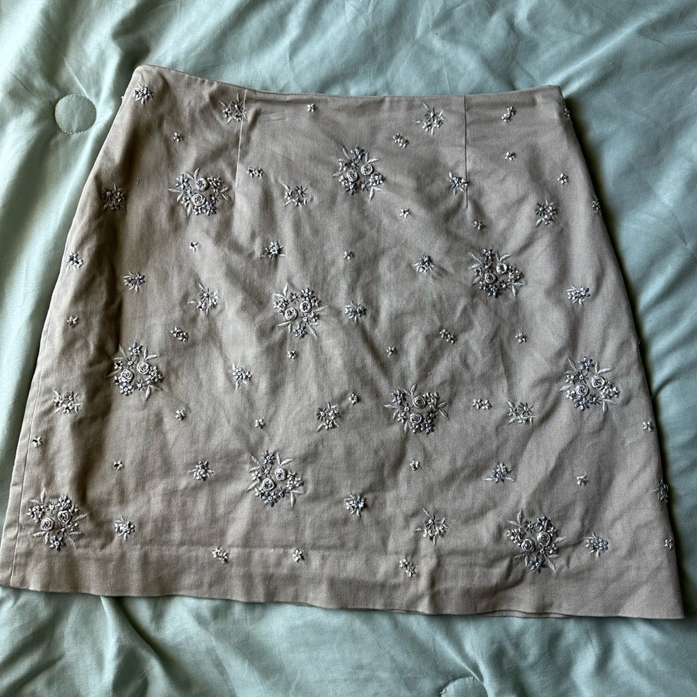 Ann Taylor size 8, tan a-line skirt